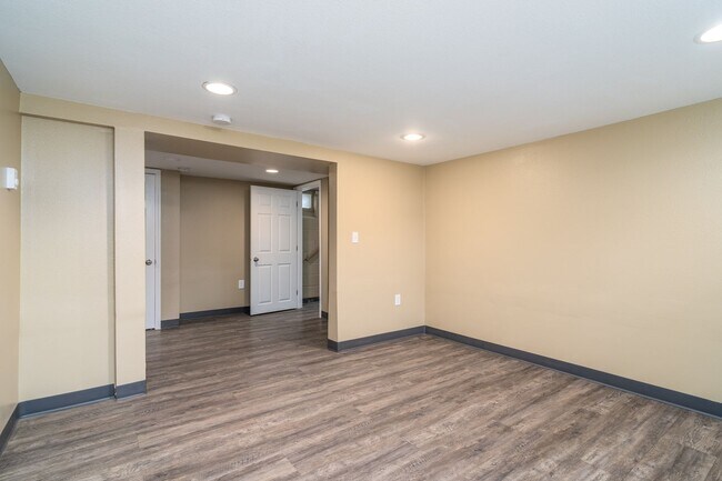 Photo - 405 4th Ave N Unit 2 Basement Apt.