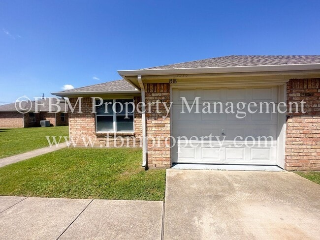 Photo - 1518 Drexal Dr Unit 1518