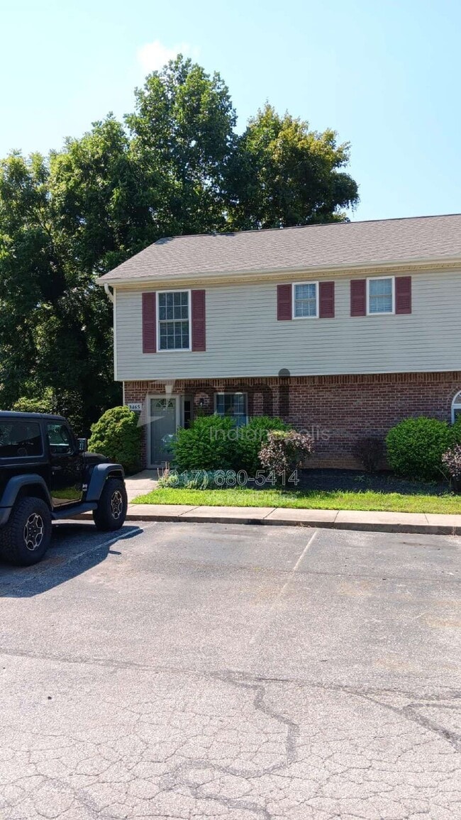 Building Photo - 3465 S Oaklawn Cir