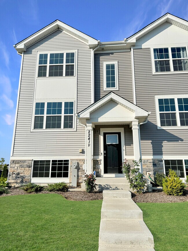 Photo - 2241 Sassafras Wy