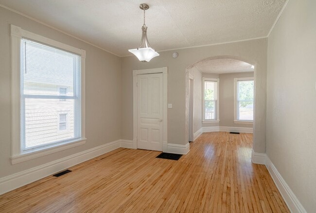 Building Photo - 258 Quimby St NE Unit 01 Rental