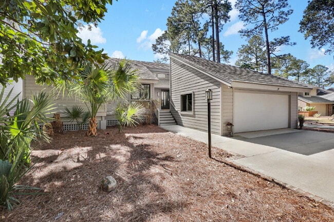 Photo - "Coastal Comfort Awaits: Spacious 3-Bed, 3-Bath Furnished Retreat in Moss Creek on the Marsh!"