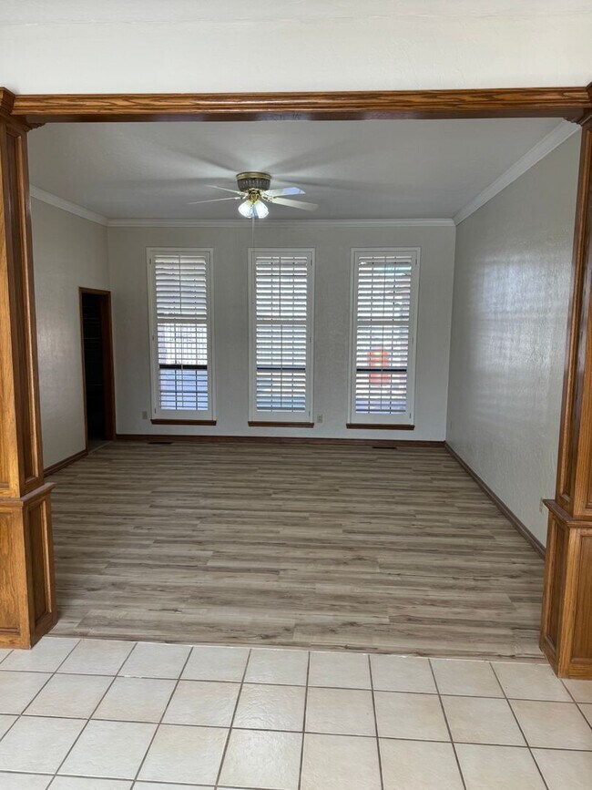 Photo - 4 bedroom 2 1/2 bath 3 car garage home