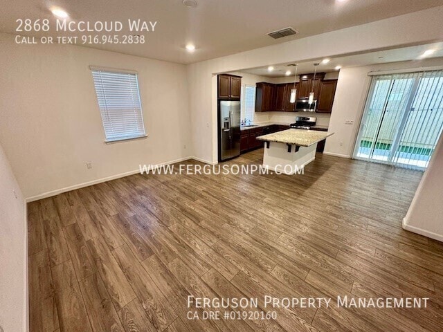 Photo - 2868 McCloud Way