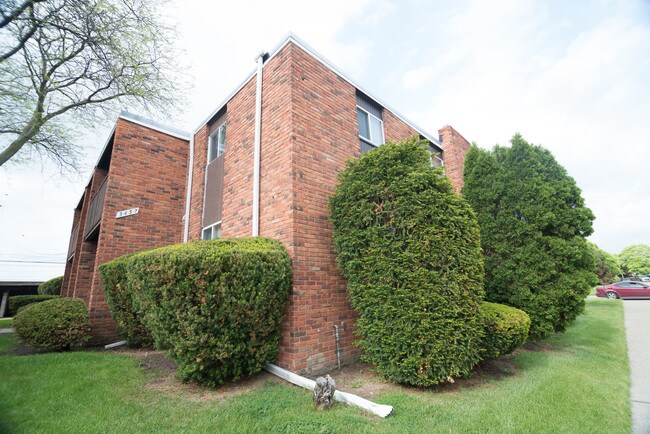 Carriage House Apartments