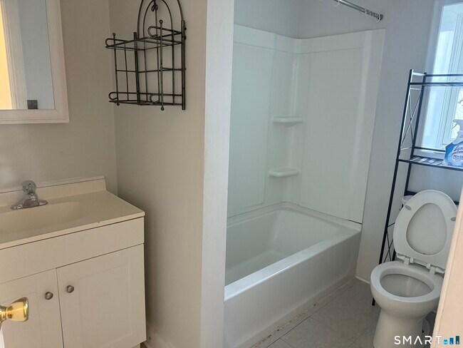 Photo - 57 New St Unidad 3