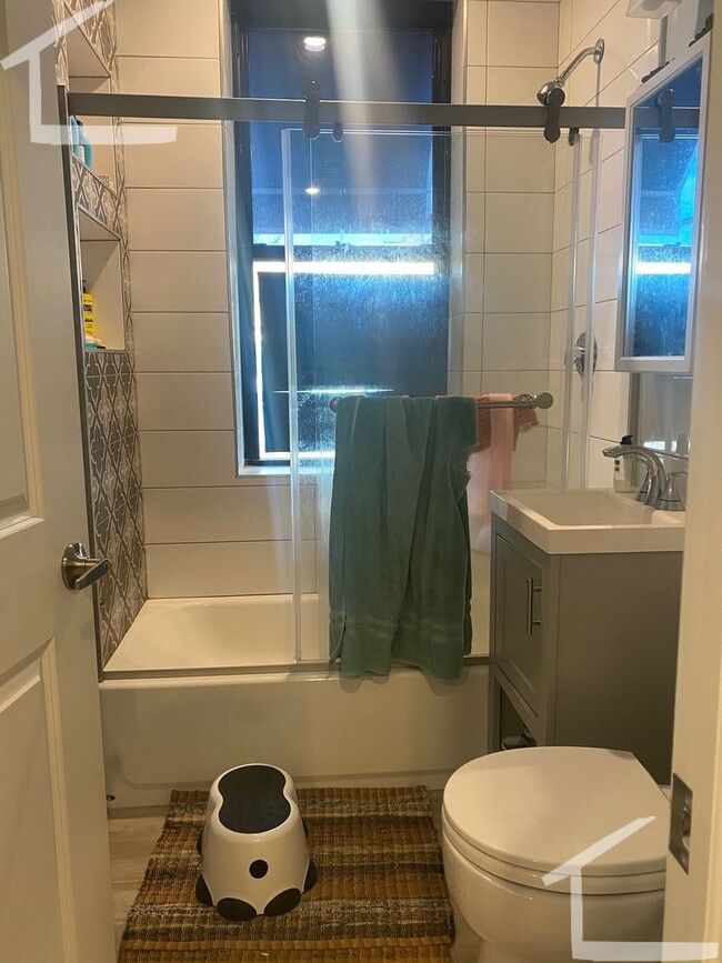 Photo - Don't miss out on this amazing deal!