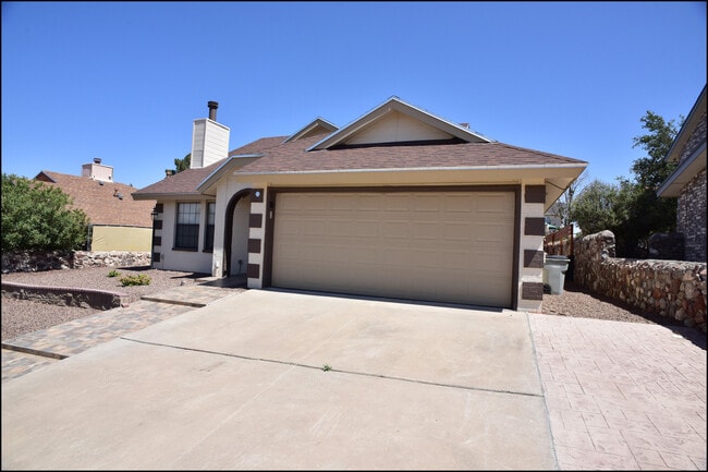 Photo - 7229 Canyon Run Dr