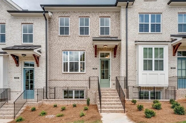 Building Photo - 4590 Sims Pk Overlook