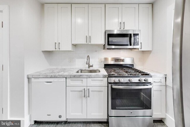 Photo - 5031 H St SE
