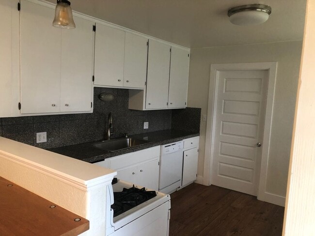 Photo - 1306 Henderson St