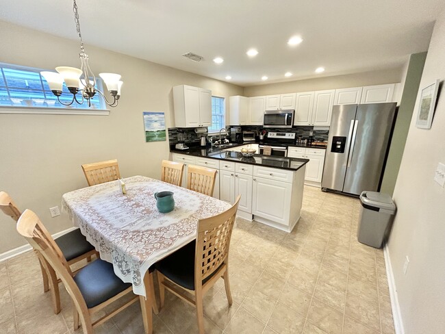 Photo - 2268 Kings Gate Ln