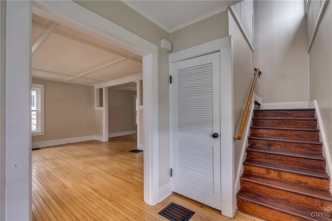 Photo - 115 Haley St