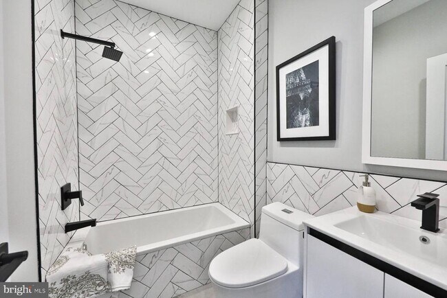 Photo - 1612 Cambridge St Unidad 203