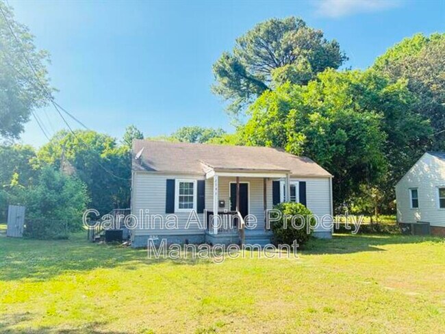 Photo - 2341 Arden St
