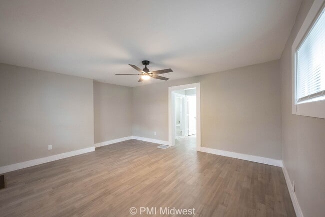 Photo - "Charming Urban Retreat: Cozy 1-Bedroom Ap... Unidad A