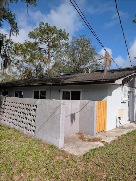 805 NW 40 Ave