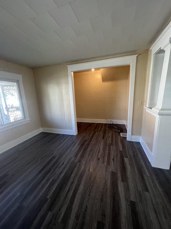 Photo - 310 Chelsea Pl