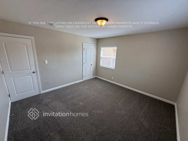 Photo - 751 E 104th St