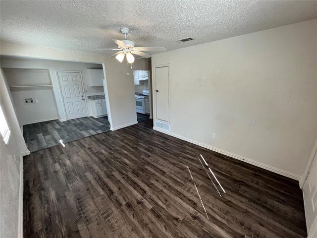 Photo - 1321 Woodcrest Dr