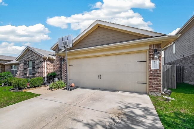 Photo - 18306 Pelham Holw Trl