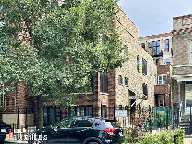Photo - 1933 N Fairfield Ave Apartment Unit J03W
