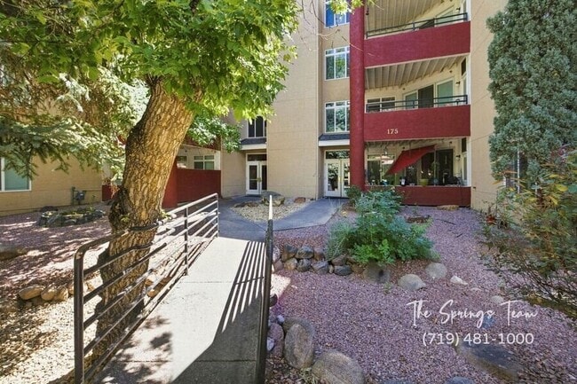 Photo - 175 W Cheyenne Rd