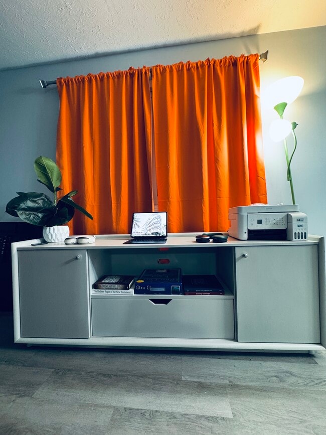 Photo - 419 S Village Ct