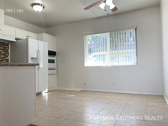 1521 E Windsor Rd Unit 2A