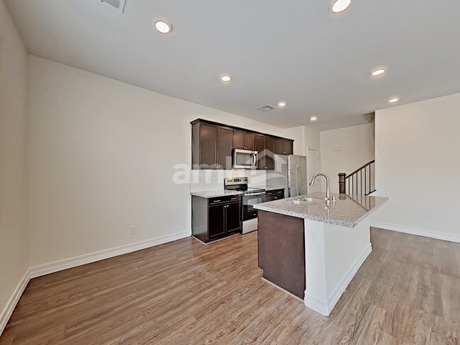 924 Nero Ave