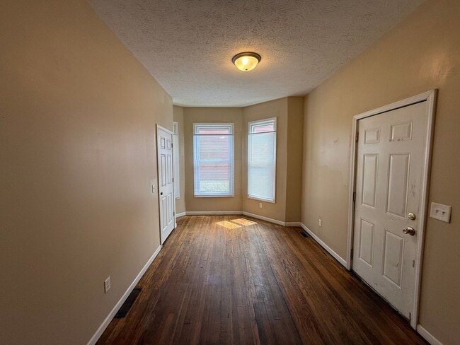 Photo - 208 W Stadium Ave Unit 1