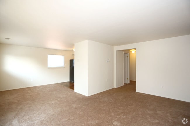 Living Area - Regent Apartments