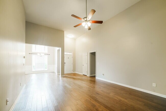 Photo - 116 Freeman Forest Dr