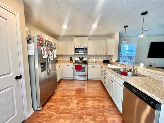 Photo - 104 Bolte Ct