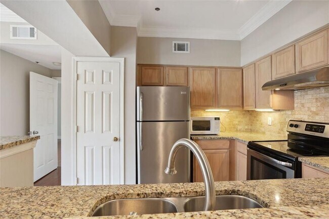 Photo - 3777 Peachtree Rd NE Unit 331