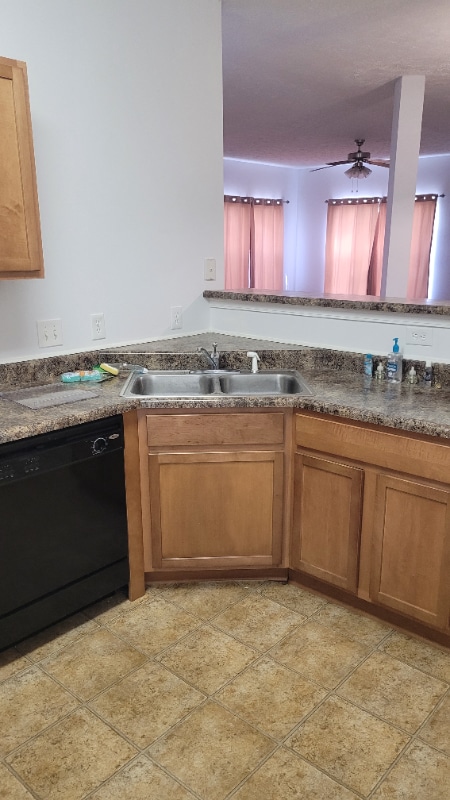 Photo - 4211 Washington Blvd