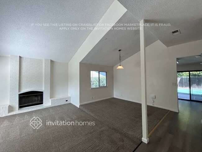 Photo - 2852 Londonderry Dr