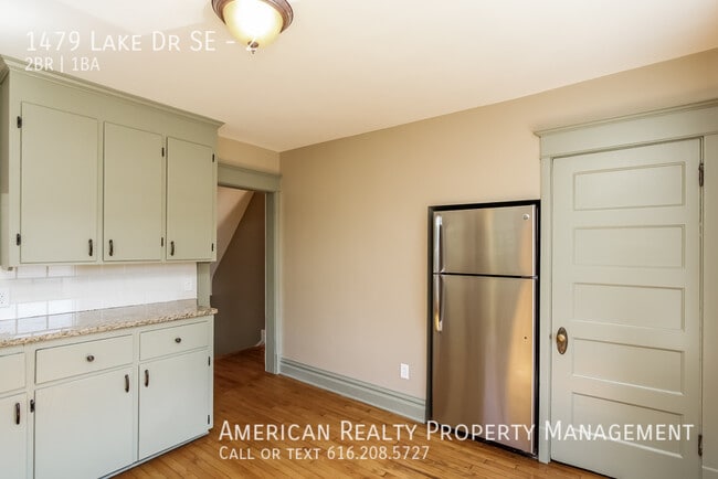 Photo - 1479 Lake Dr SE Unit 2