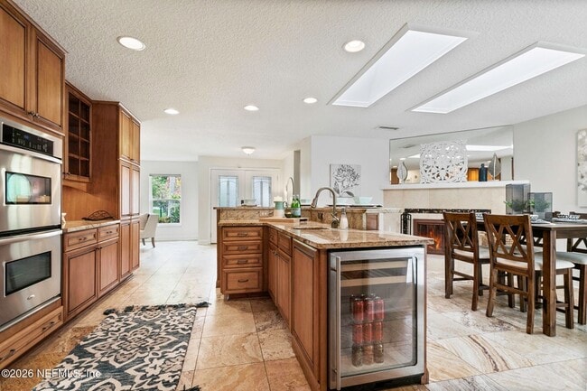 Photo - 101 Sanchez Ct