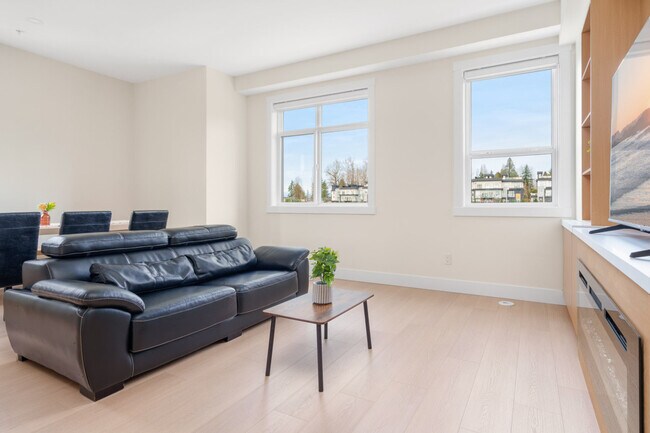 Photo - 6983 204 Street-SI ID1382486P Unit SI ID1382486P