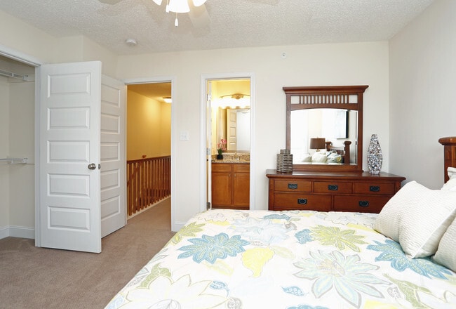 2BR, 2.5BA - 1162sf- Master Bedroom