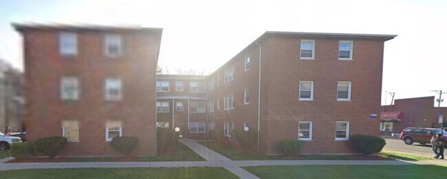 7900 S Wabash Ave