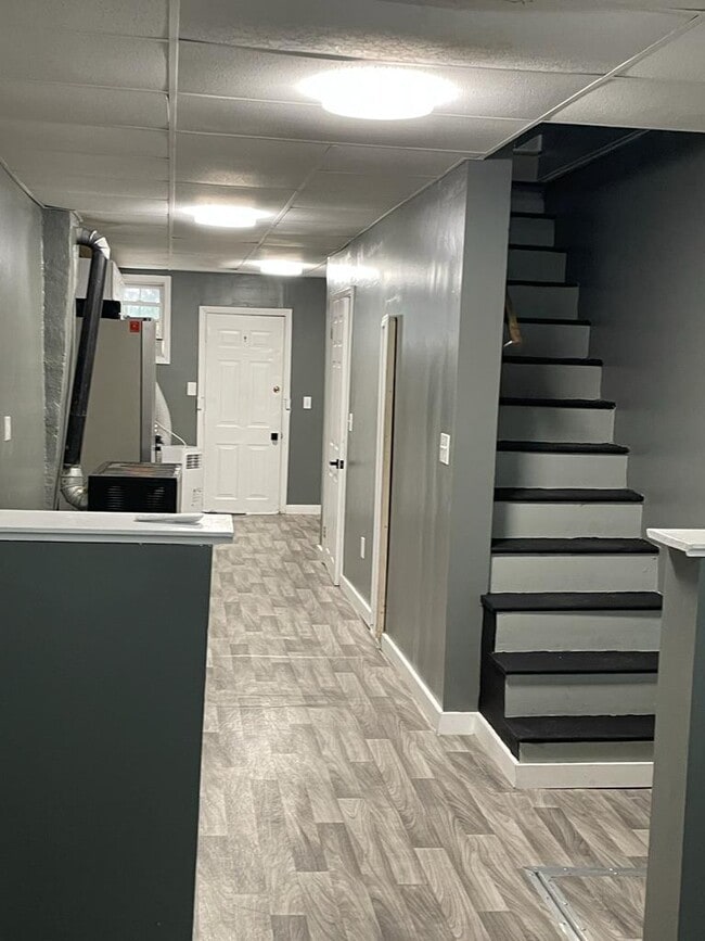 Photo - 737 Burden Ave