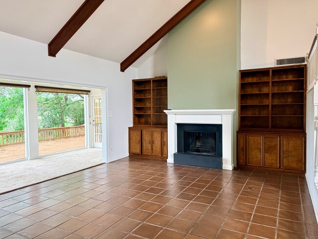 Photo - 511 Fairway Dr