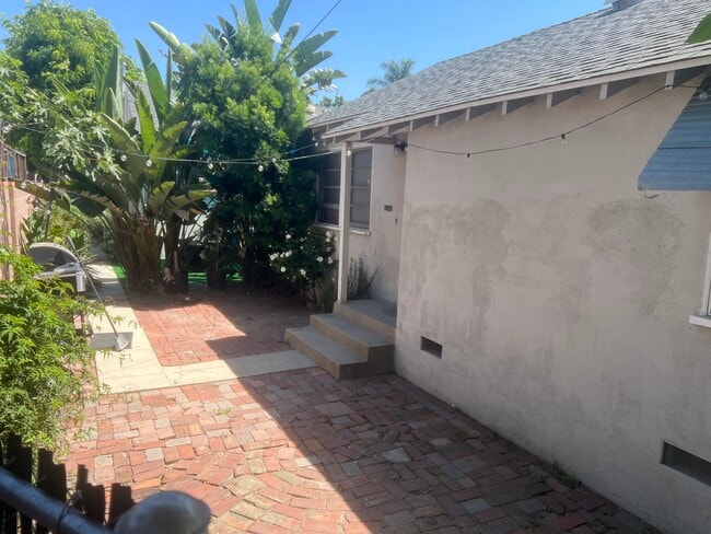 Photo - 11474 Cumpston St