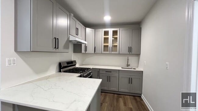 Photo - EAST 55th STREET