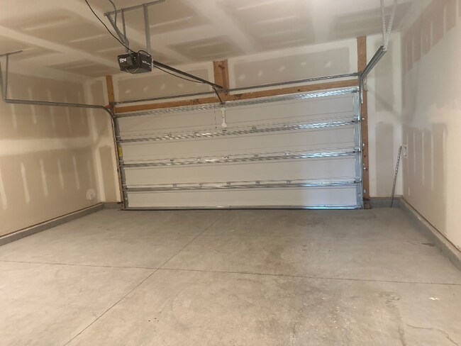 Photo - 154 Troupe Dr