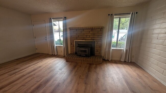 Photo - 22 Granite Way