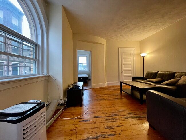 Photo - 186 Naples Rd Unit 3