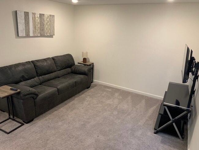 Photo - Laurel Lane Unidad 206